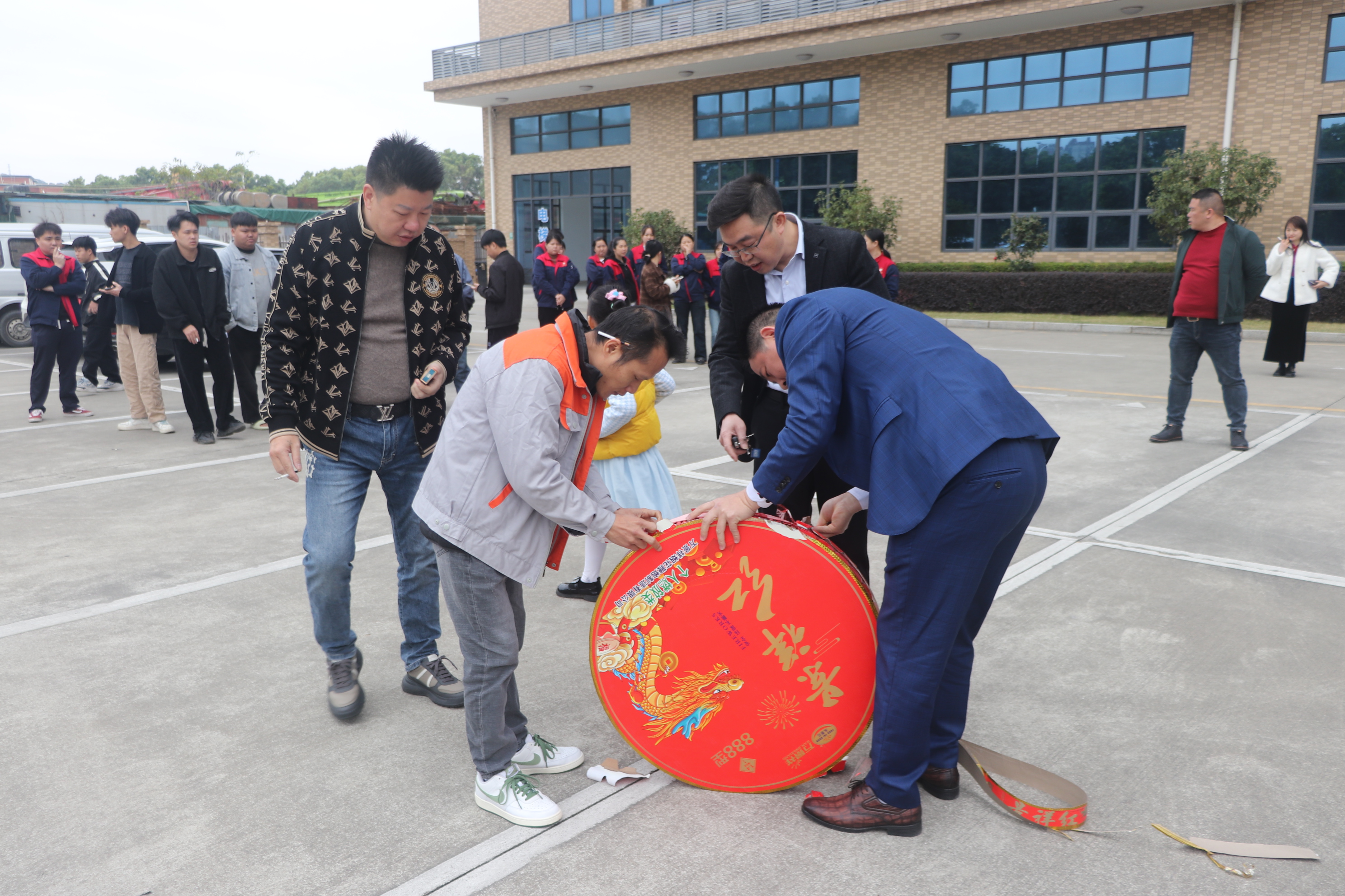鑫寶達電機2025開工大吉